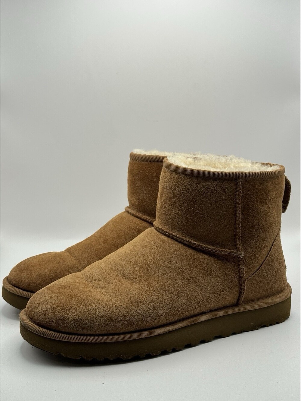 UGG Classic Mini II Boots Womens Size 10 Chestnut Casual Comfort Winter Shoes